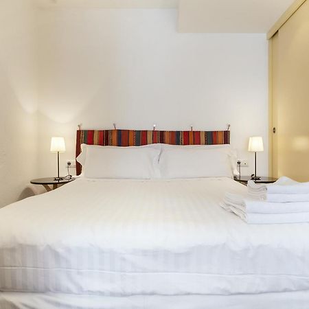 Inside Barcelona Apartments Esparteria Szoba fotó