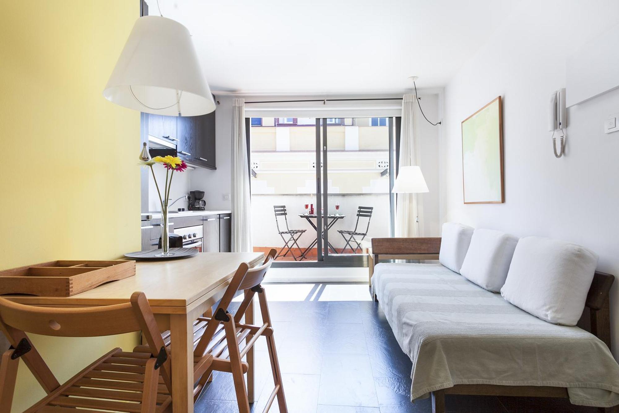 Inside Barcelona Apartments Esparteria Szoba fotó